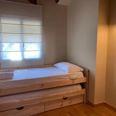 Casita Planes Surroca Apartment
